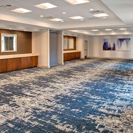 Hilton Garden Inn Kansas City/Kansas Ngoại thất bức ảnh