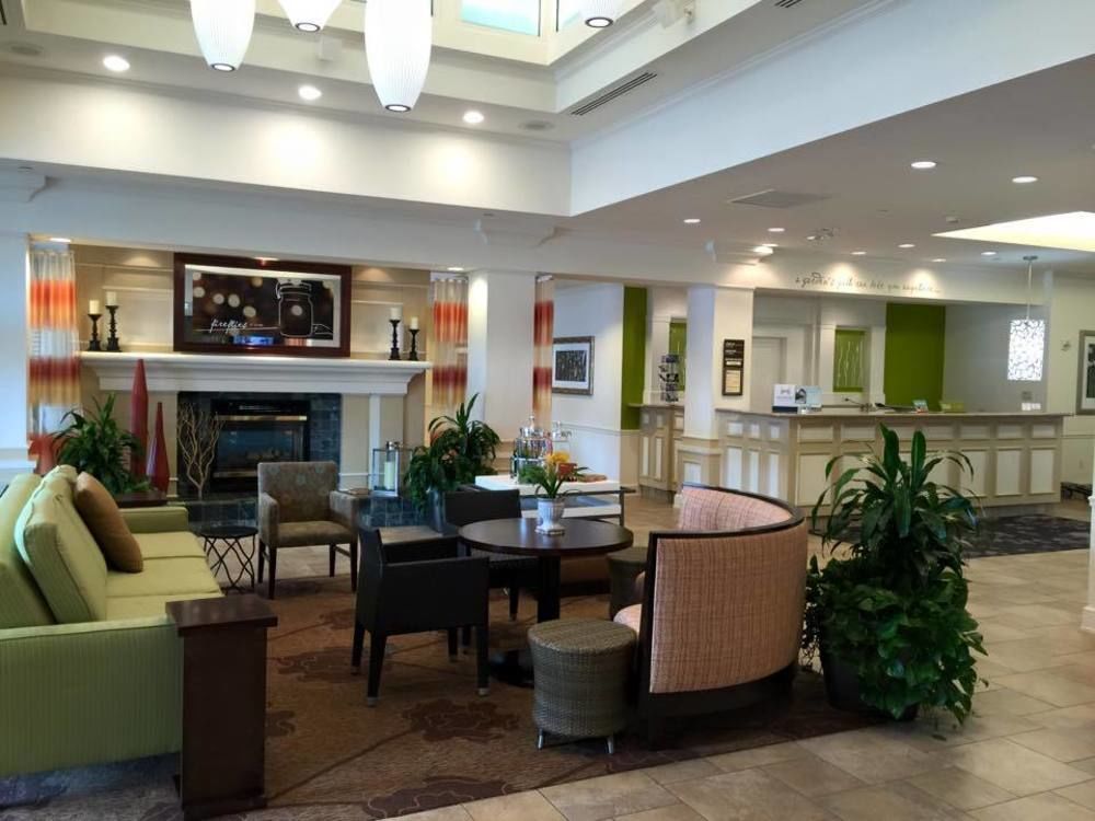 Hilton Garden Inn Kansas City/Kansas Ngoại thất bức ảnh